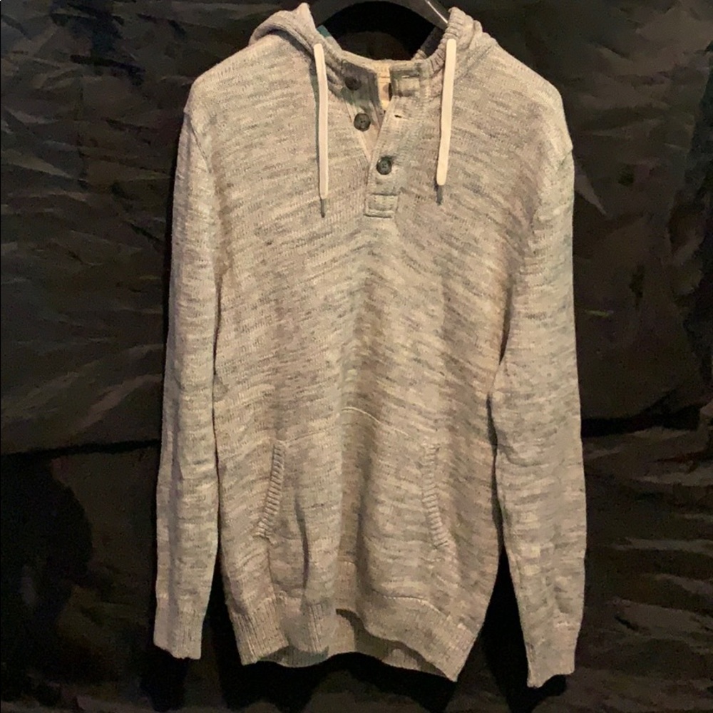H&M men’s small knit sweatshirt